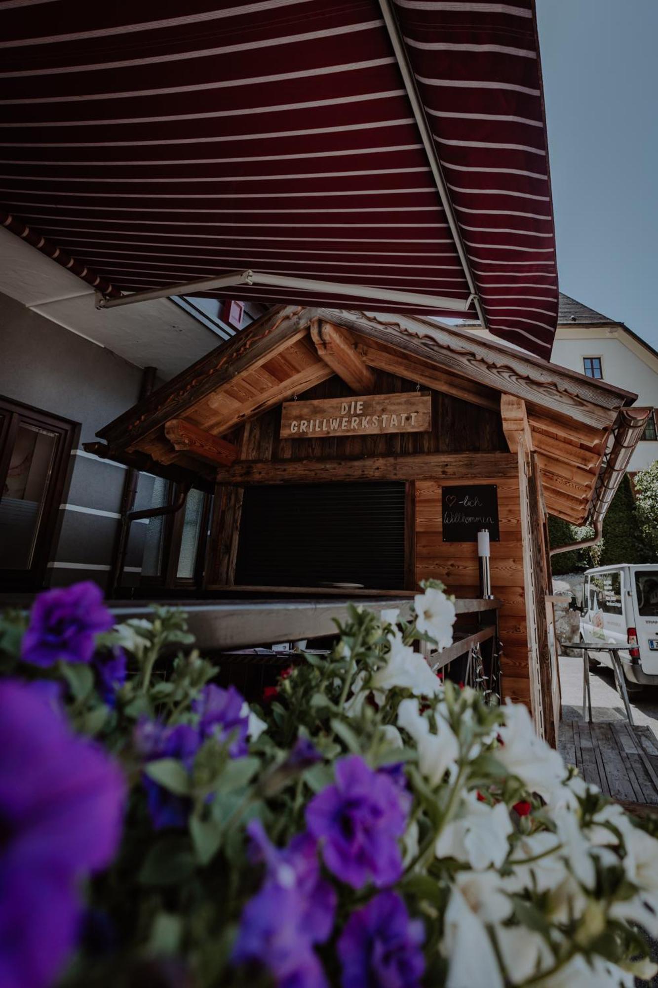 Kitz Hotel 3*