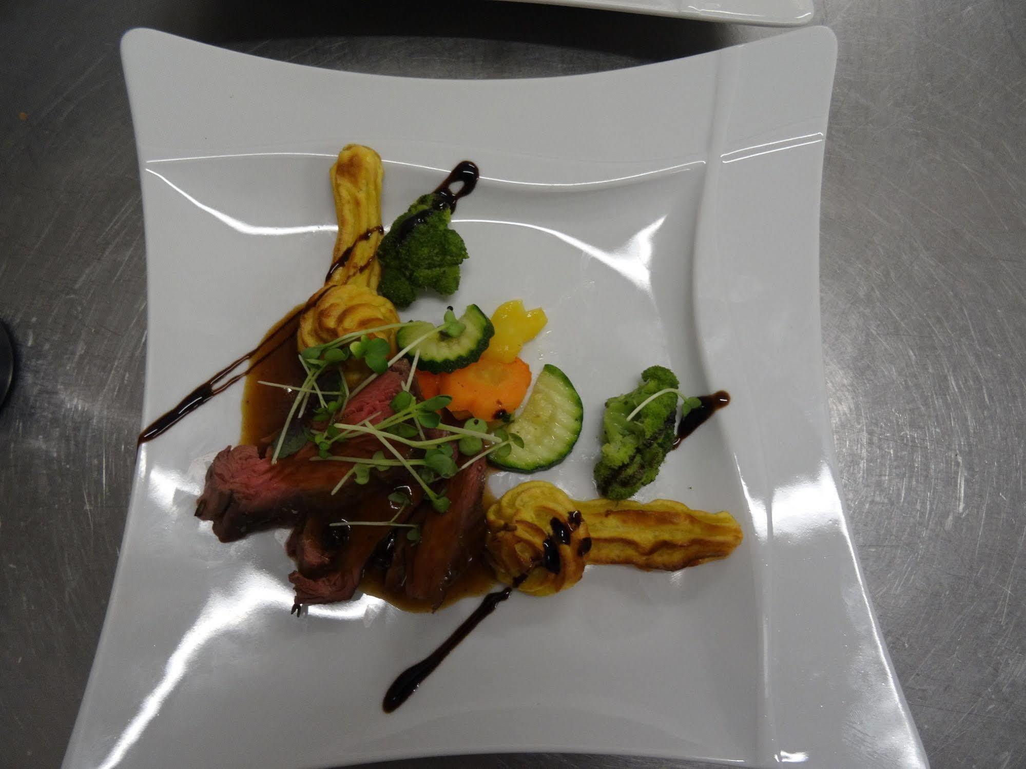 Kitz Hotel 3*